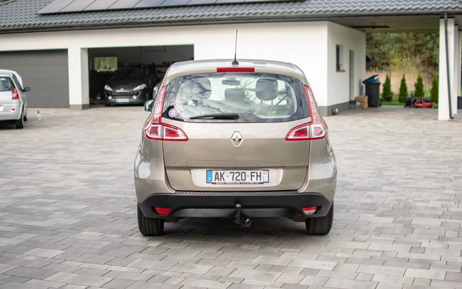 Renault Scenic cena 24950 przebieg: 243550, rok produkcji 2010 z Nisko małe 781